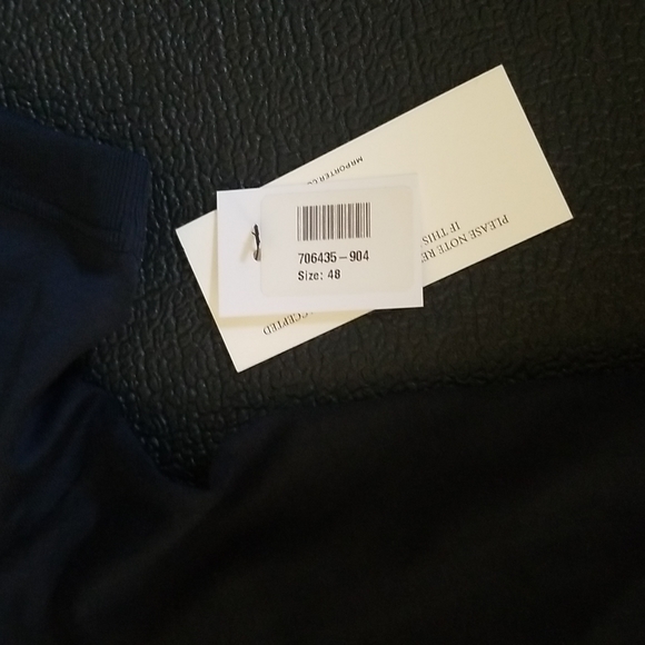 💥Dolce & Gabbana mens deep cut v neck black t size 48 - Picture 2 of 4